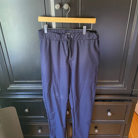 Boohoo Man Pinstriped Smart Joggers - Picture 1 of 3